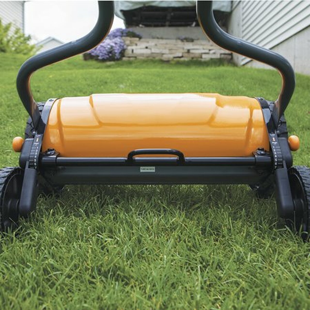 Fiskars 17' Staysharp Push Reel Lawn Mower, 1pc, 362080-1001