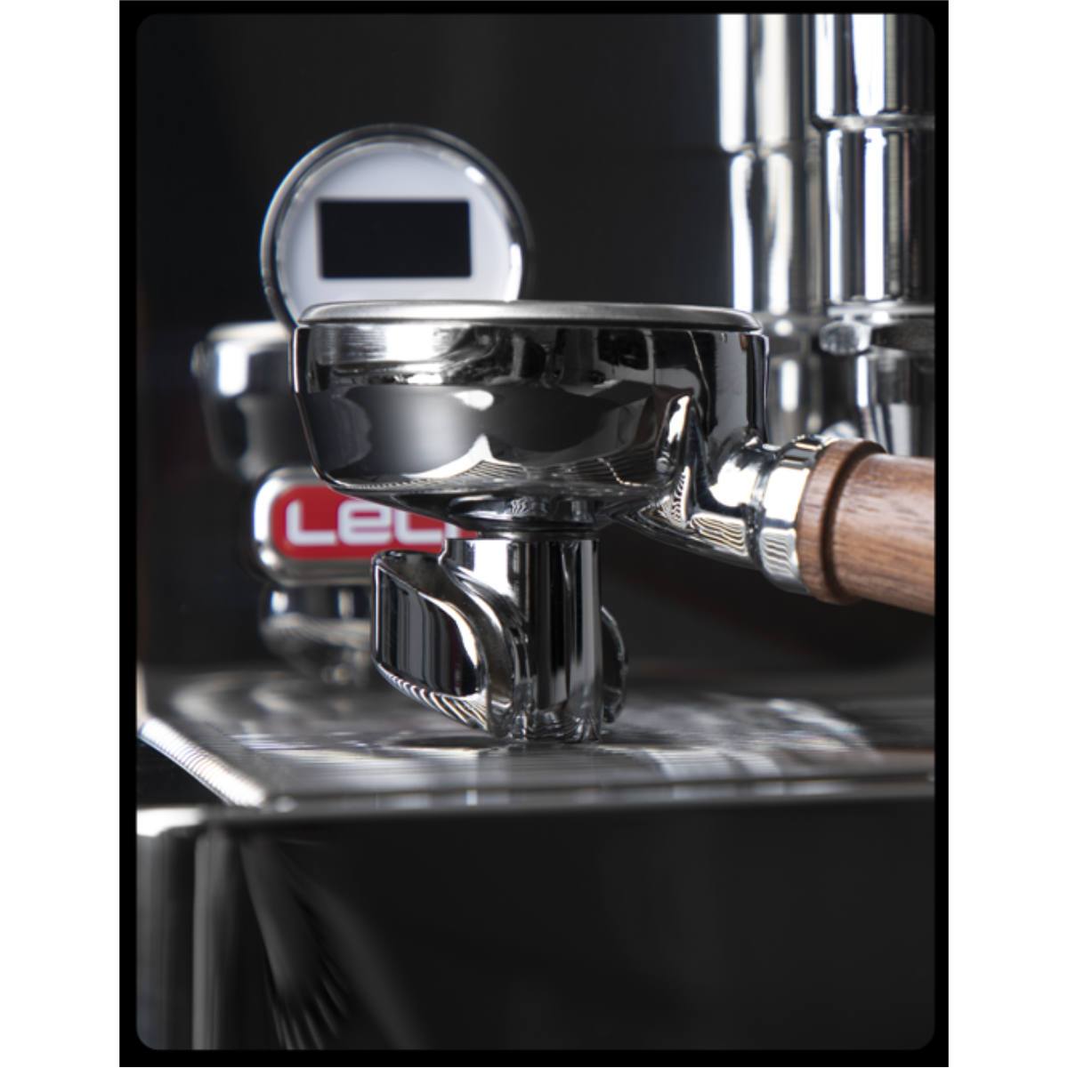 Lelit Bianca 2 Semi-Automatic Dual-Boiler E61 Espresso Machine with PID L162T (Version 2)