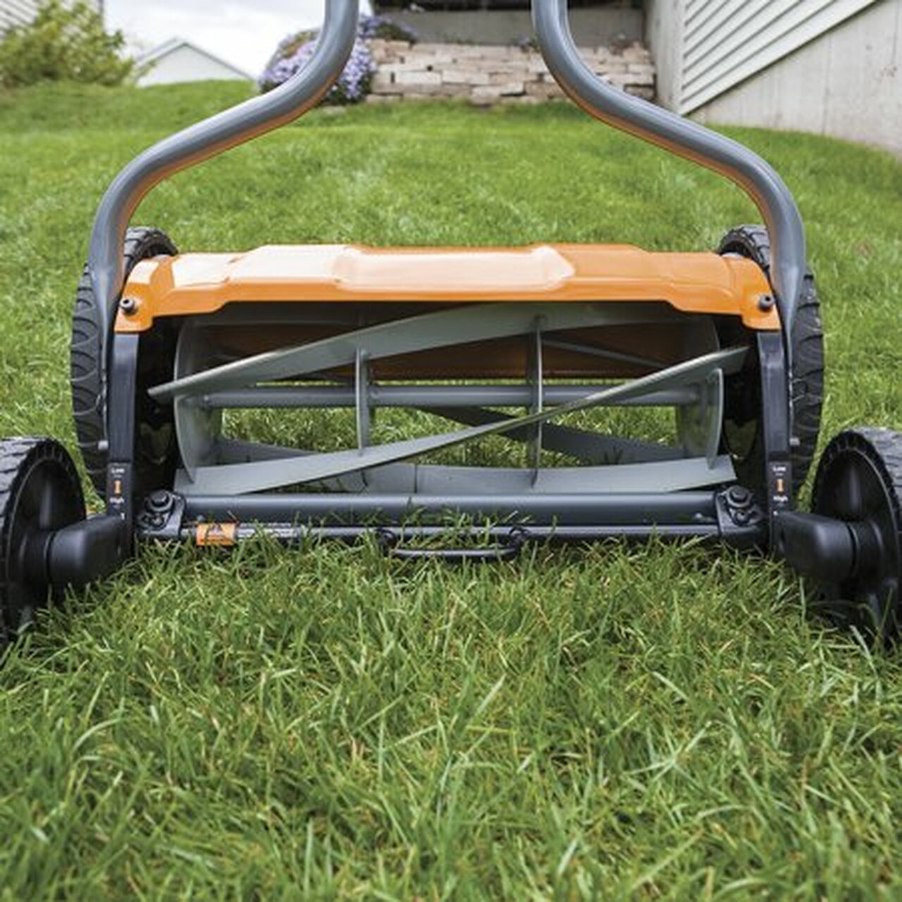 Fiskars 17' Staysharp Push Reel Lawn Mower, 1pc, 362080-1001