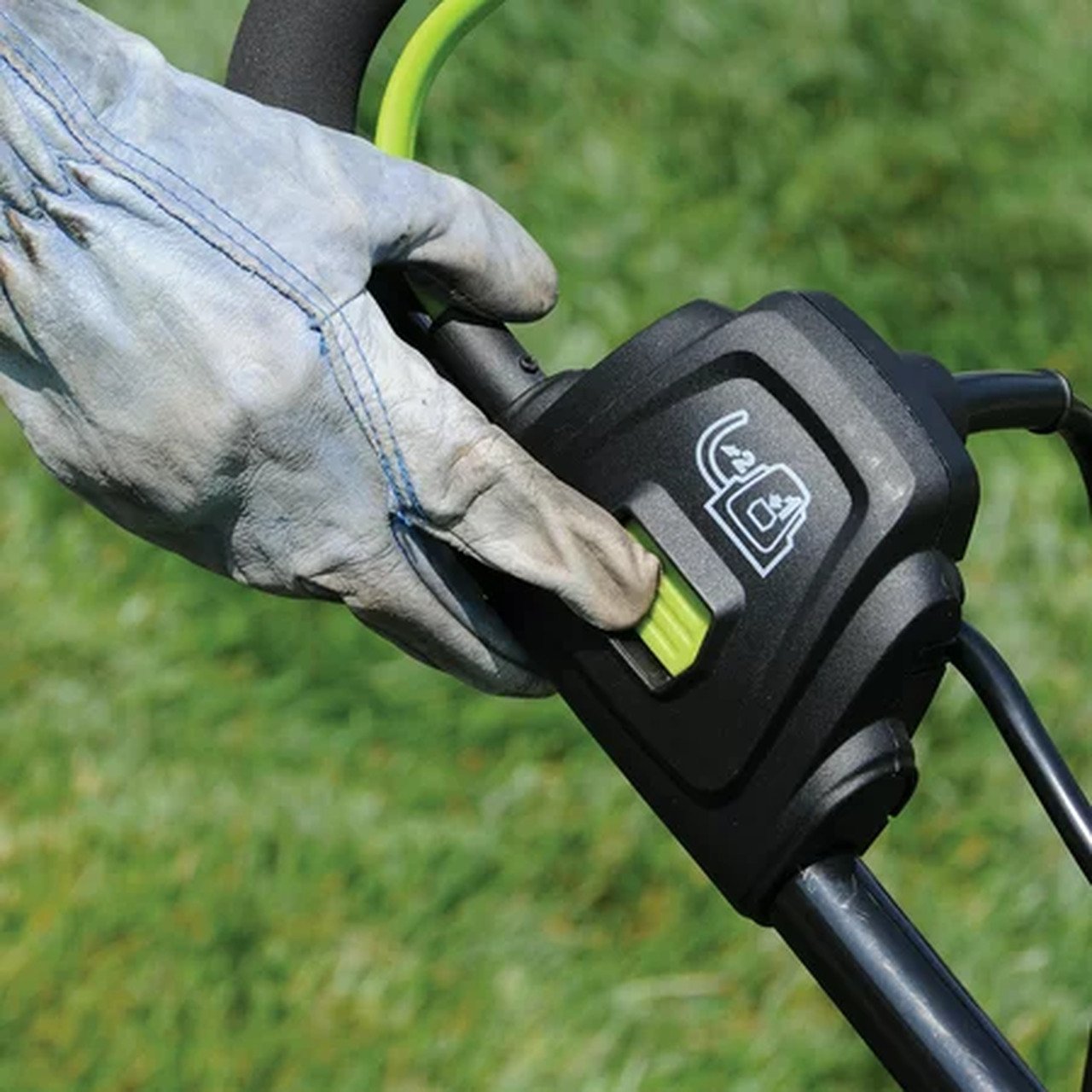 LawnMaster MEB1016M 10 Amp, 15-Inch Electric 2-in-1 Mower