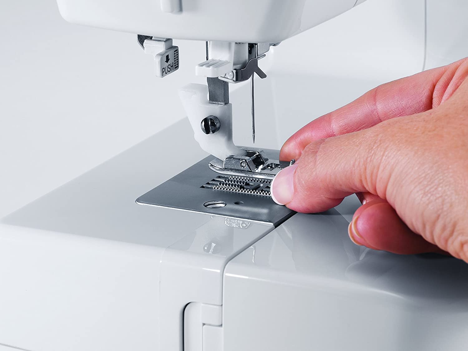 SINGER | Simple 3232 Sewing Machine, White
