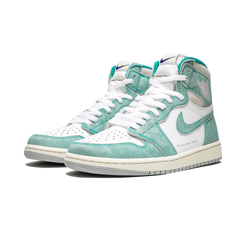 Air Jordan 1 Retro High OG  ‘ Turbo Green ‘ 555088-311