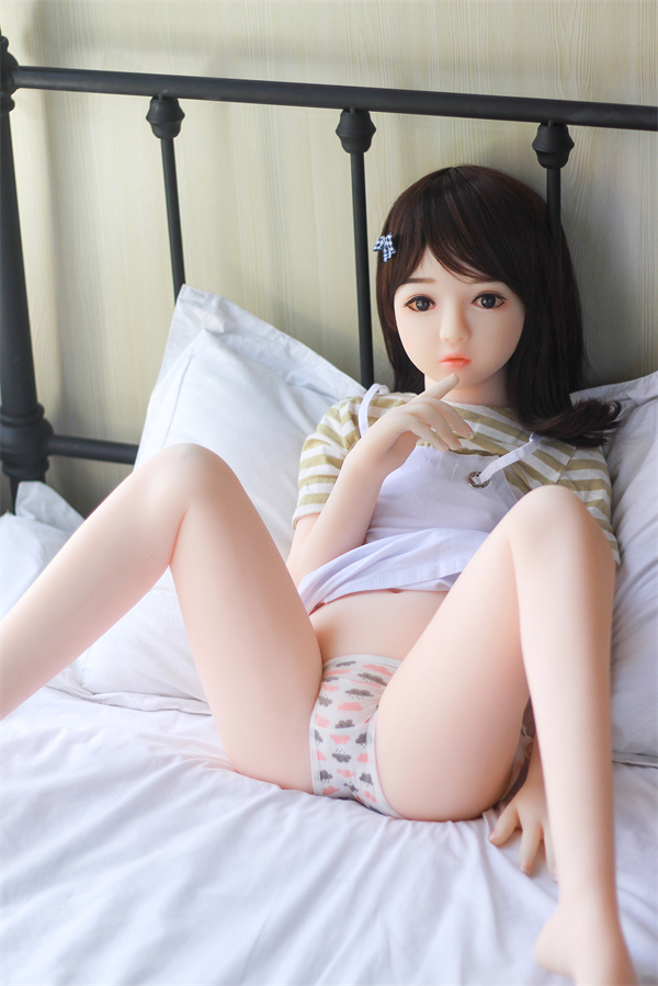 50.39in(128cm) Greta Busty Sensual Premium Mini Lifelike Sex Doll