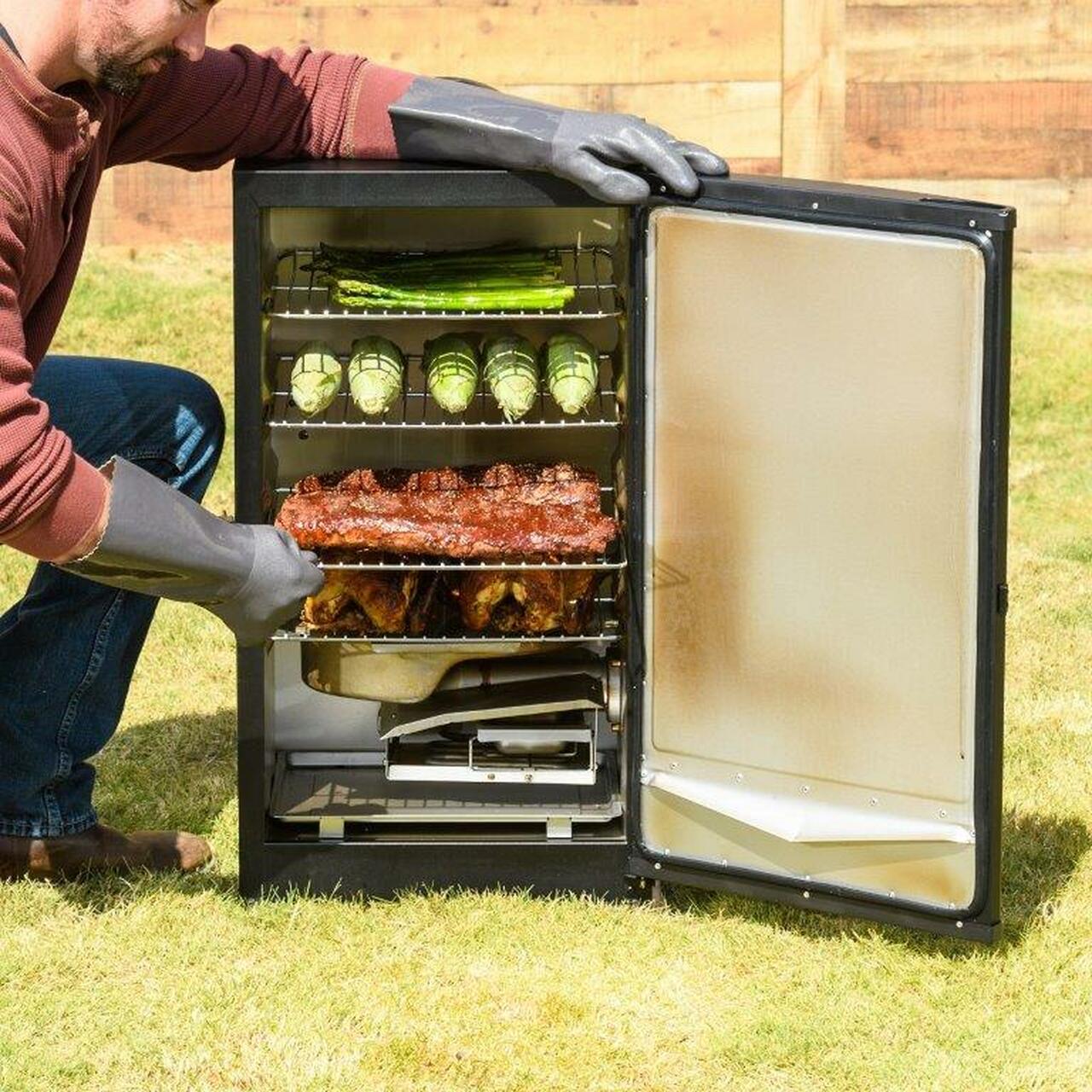 Masterbuilt 30-inch Digital Electric Smoker in Black