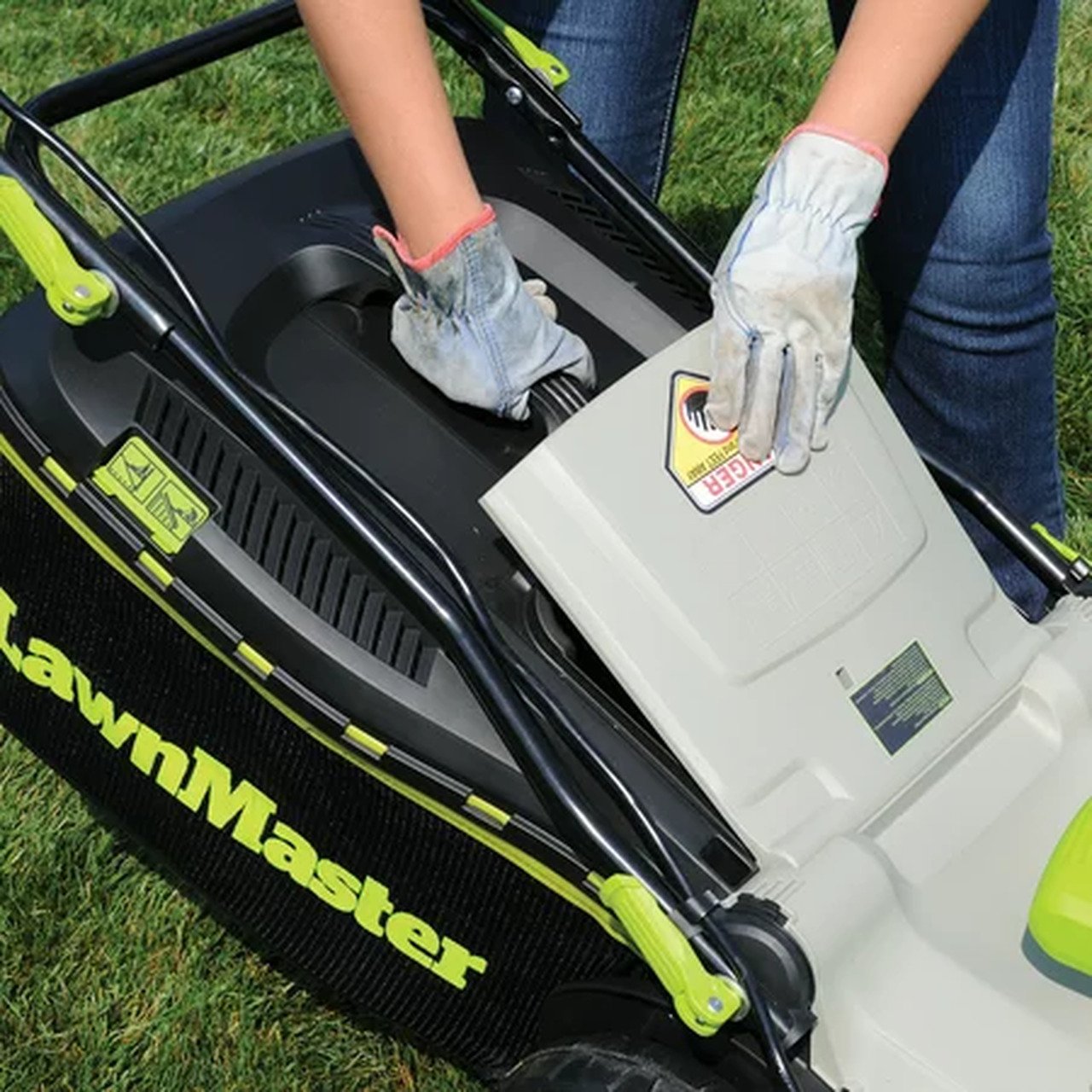 LawnMaster MEB1016M 10 Amp, 15-Inch Electric 2-in-1 Mower