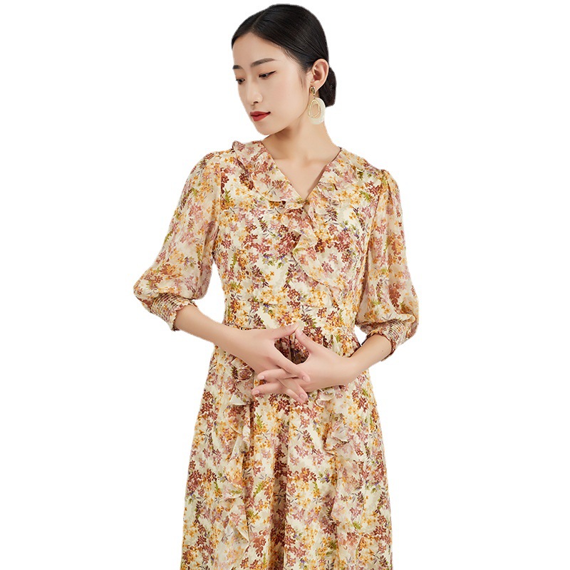 03双绉真丝连衣裙2022春夏新款v领碎花减龄荷叶边桑蚕丝大摆裙子