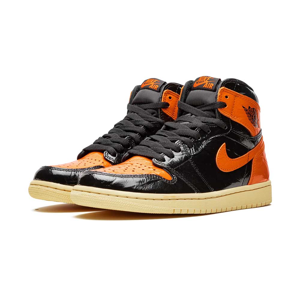 Jordan Air Jordan 1 Retro High OG  ‘ Shattered Backboard 3.0 ‘ 555088-028