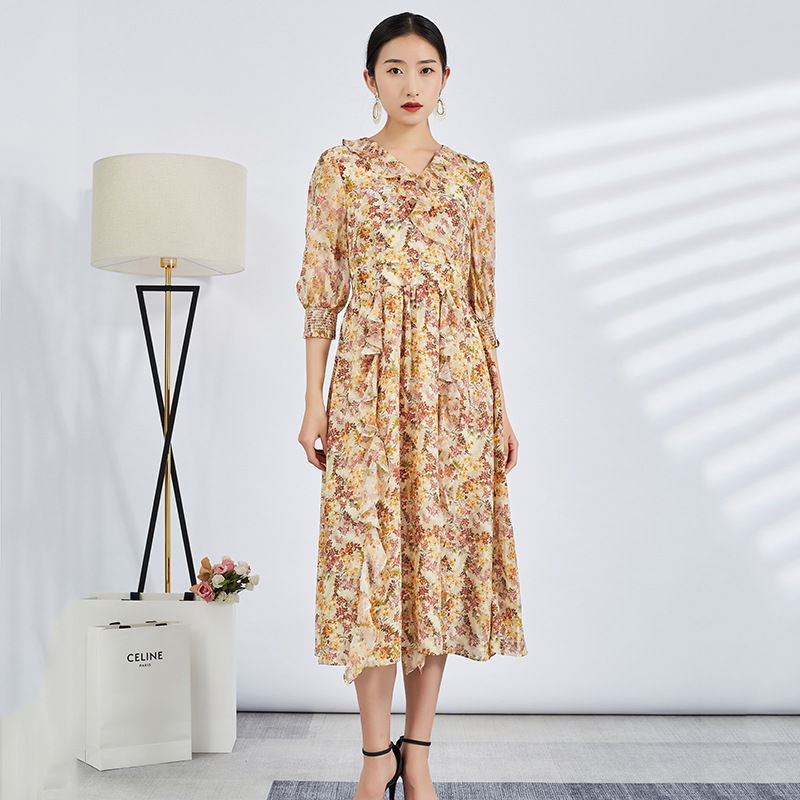 03双绉真丝连衣裙2022春夏新款v领碎花减龄荷叶边桑蚕丝大摆裙子